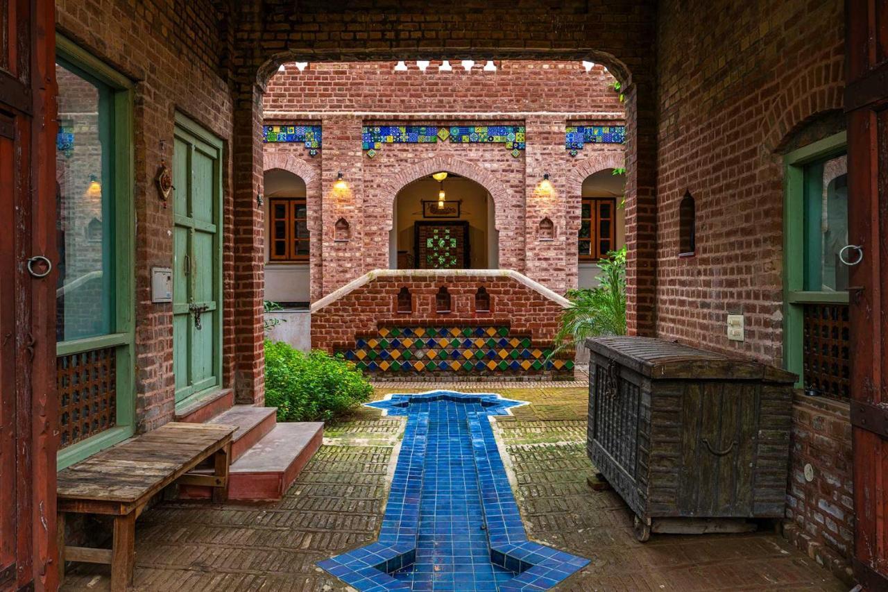 Stayvista'S Peepal Haveli - Rustic Kothi With Terrace, Breathtaking View & Bonfire Narainpur  Exterior foto